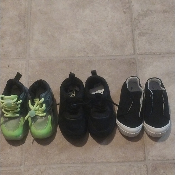 Kids Assorted Sneakers including Hey Dude - Picture 1 of 9